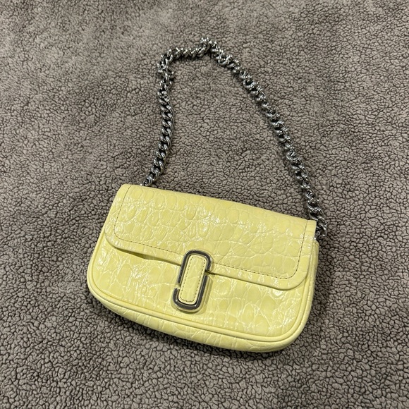 Marc Jacobs Yellow Shoulder Bag with Chain Strap - Picture 2 of 7